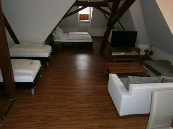 Çatı Katı (Loft), Sigara İçilmez, Buzdolabı ve Mikrodalga