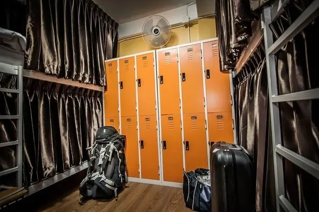 10-Bed Air Conditioning Dormitory (Mixed)