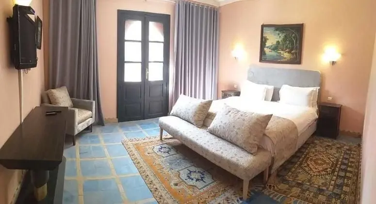 Grand Villa, Birden Çok Yatak, Sigara İçilmez