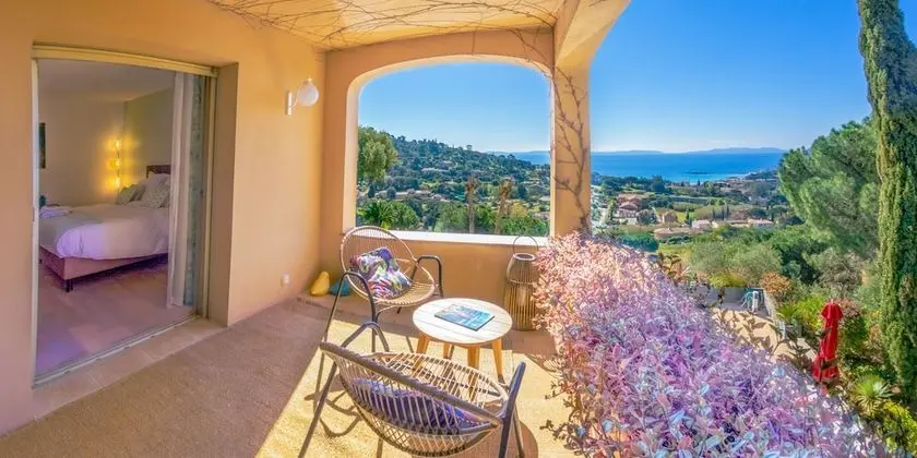 Süit, Balkon (Saint Clair)