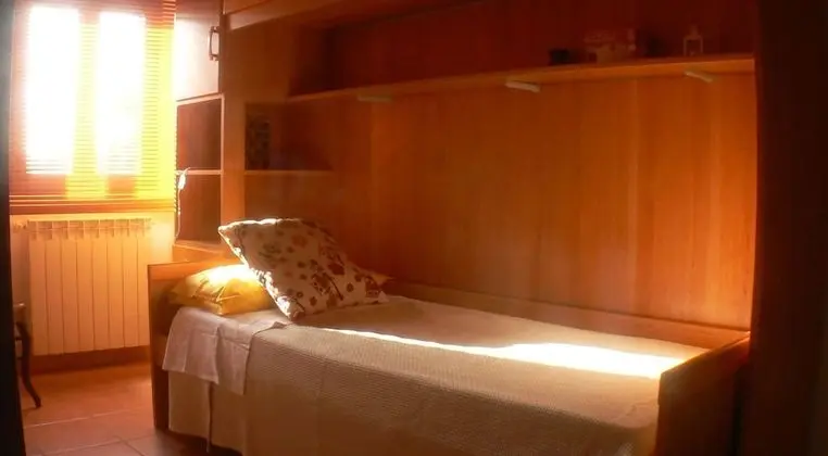 Apart Daire, 2 Yatak Odası, Sigara İçilmez, Ek Bina