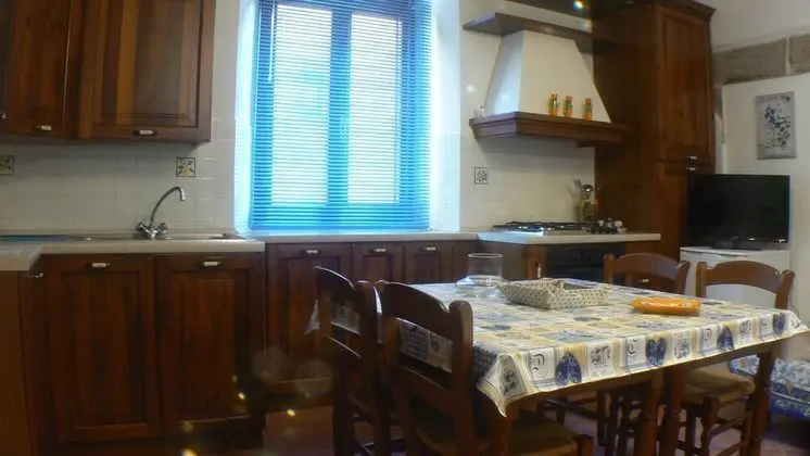 Apart Daire, 2 Yatak Odası, Sigara İçilmez, Ek Bina