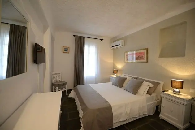 Luxury Villa, 4 Yatak Odası, Kişiye Özel Havuzlu, Deniz Manzaralı (Kalafati)