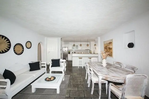 Luxury Villa, 4 Yatak Odası, Kişiye Özel Havuzlu, Deniz Manzaralı (Kalafati)