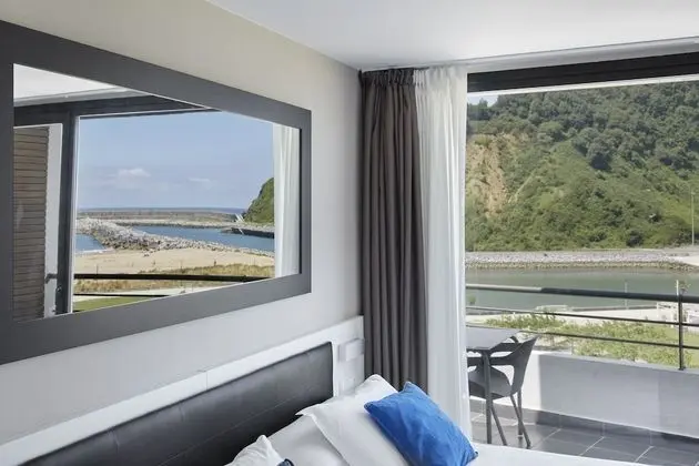 Süit, Teras, Kısmi Deniz Manzarası (Duplex, 90 mins of free spa access)