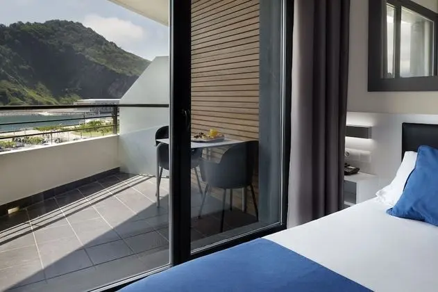 Tek Büyük Yataklı Oda (Petite, 90 mins free spa access)