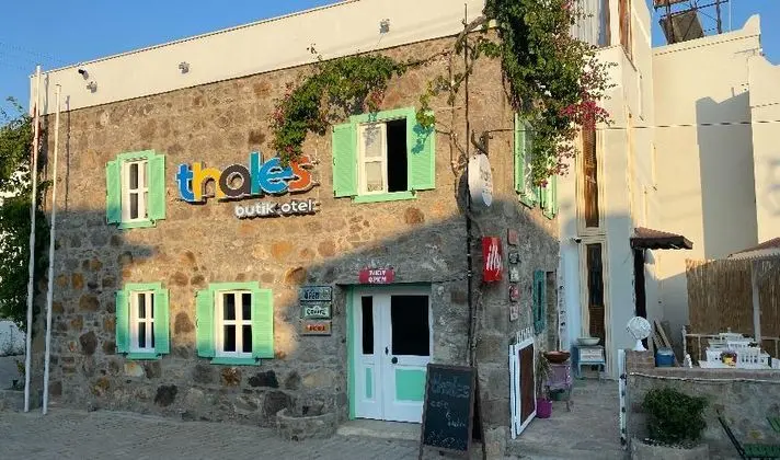 2 Tek Yataklı Oda 