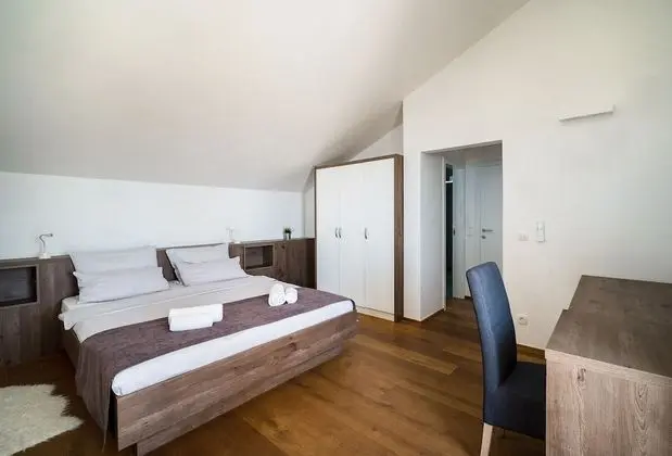 Deluxe Villa, 3 Yatak Odası, Kişiye Özel Havuzlu, Bahçe Manzaralı