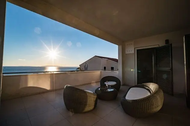 Deluxe Villa, 3 Yatak Odası, Kişiye Özel Havuzlu, Bahçe Manzaralı