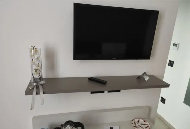 Deluxe Tek Büyük veya İki Ayrı Yataklı Oda (101)