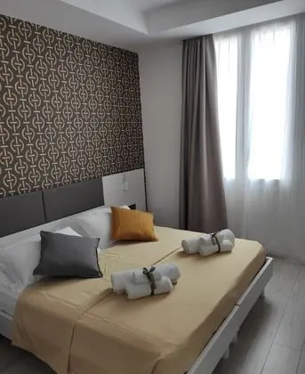 Deluxe Tek Büyük veya İki Ayrı Yataklı Oda (101)