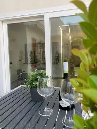 Deluxe Tek Büyük veya İki Ayrı Yataklı Oda (101)