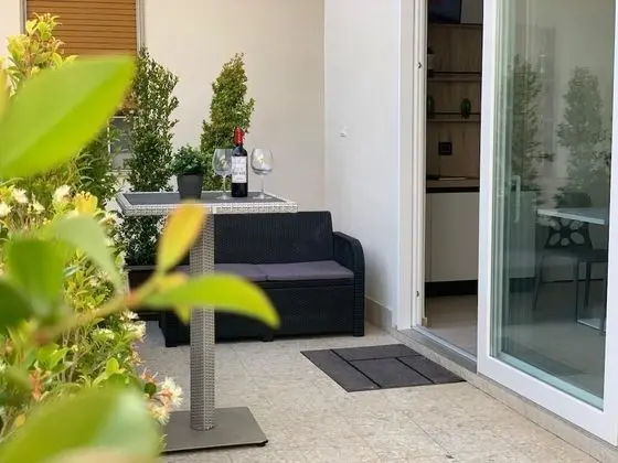 Deluxe Tek Büyük veya İki Ayrı Yataklı Oda (101)