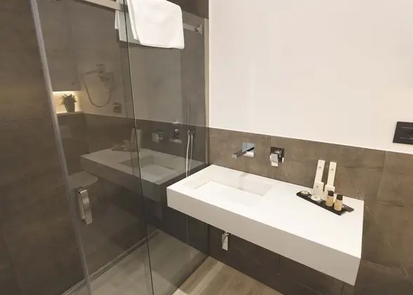 Deluxe Tek Büyük veya İki Ayrı Yataklı Oda, Balkon (103)