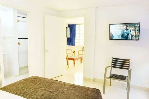 Junior Süit, 1 Büyük (Queen) Boy Yatak