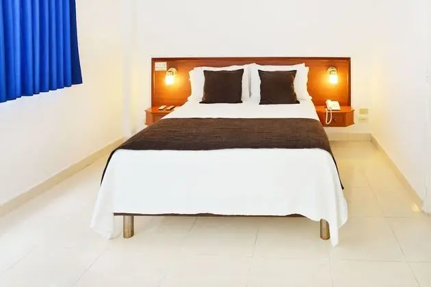 Junior Süit, 1 Büyük (Queen) Boy Yatak