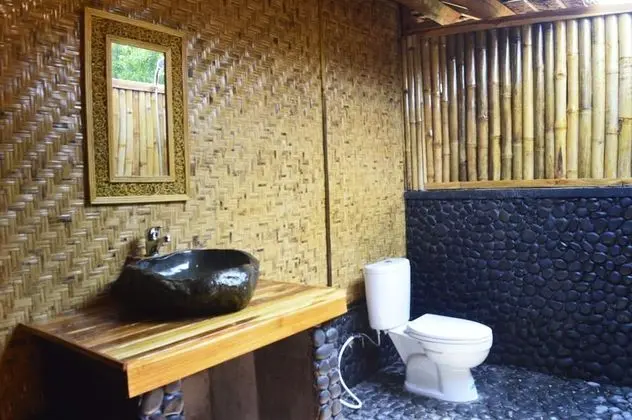 Tek Büyük Yataklı Oda, Ortak Banyo