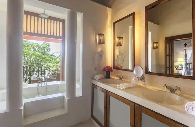 Deluxe Suite Sea View