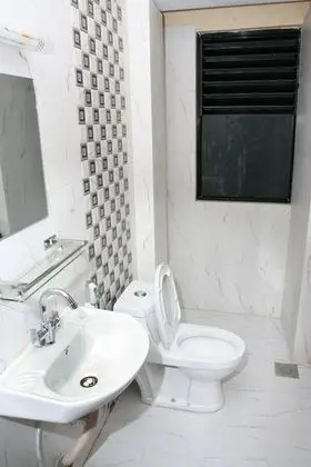 Standard Tek Büyük Yataklı Oda, Ortak Banyo