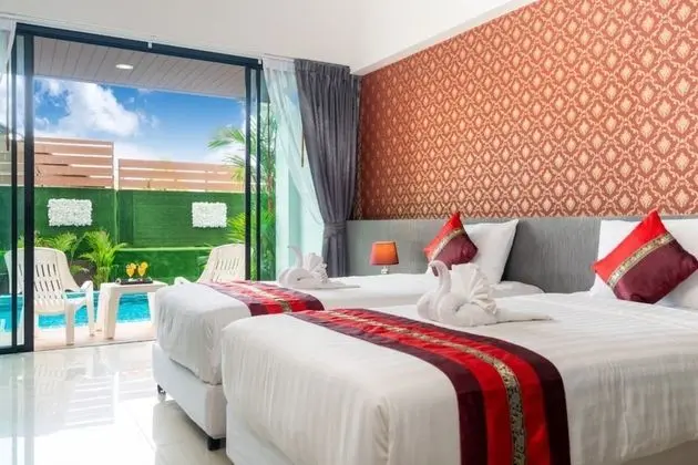 Deluxe Twin Room with Pool Access