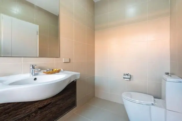 Deluxe Twin Room with Pool Access