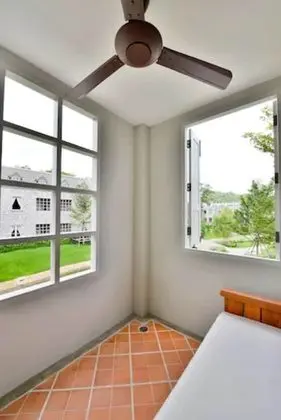 Deluxe upon Thames