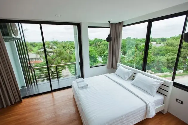 Supreme Room