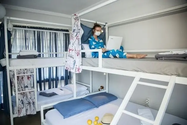 Standard Ortak Ranzalı Oda, Ortak Banyo