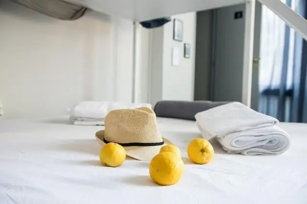 Standard Ortak Ranzalı Oda, Ortak Banyo