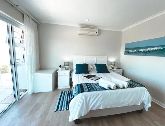 Double Room with sea & mountain views