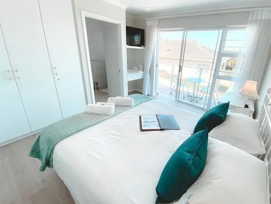 Double Room with sea & mountain views