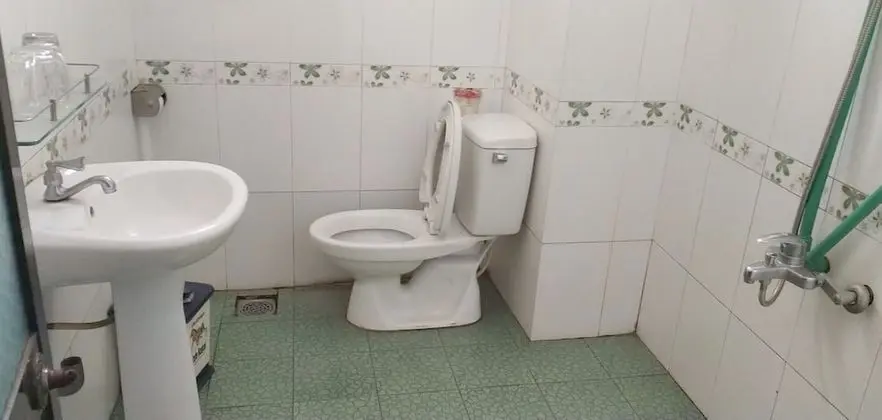 Üç Kişilik Oda