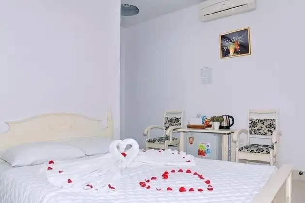 Tek Büyük Yataklı Oda