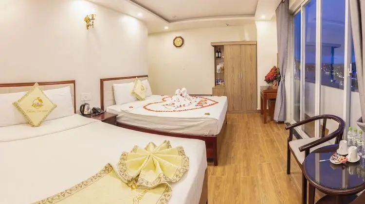 Deluxe Dört Kişilik Oda