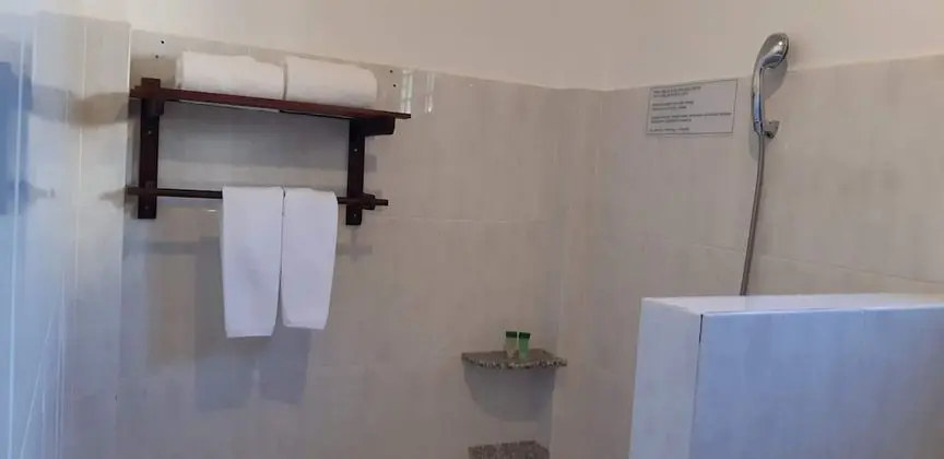 Üç Kişilik Oda