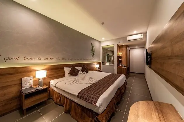 Deluxe Oda, 1 En Büyük (King) Boy Yatak, Şehir Manzaralı