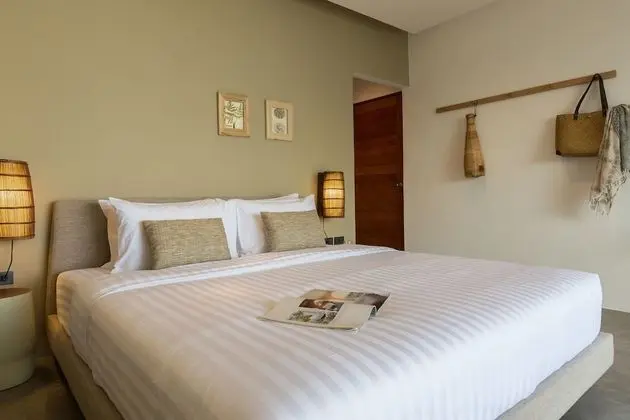 Six Bedrooms Villa