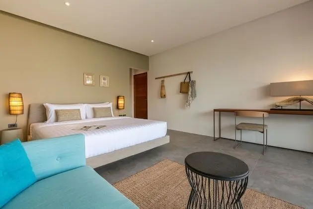 Six Bedrooms Villa