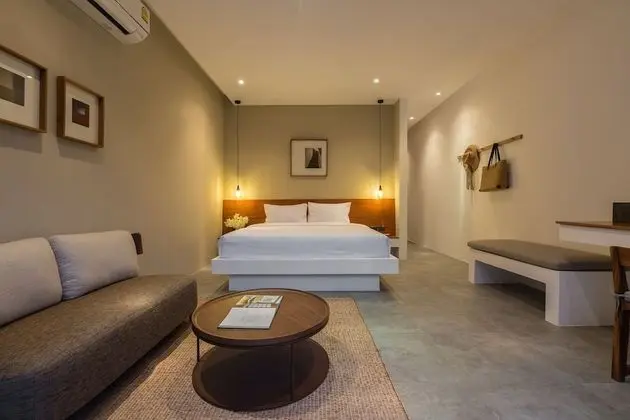 Six Bedrooms Villa