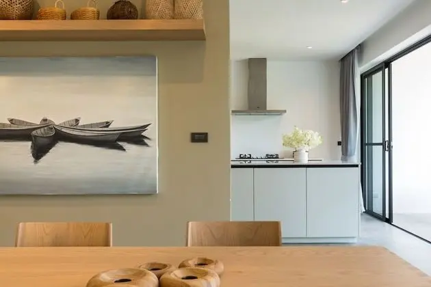 Six Bedrooms Villa