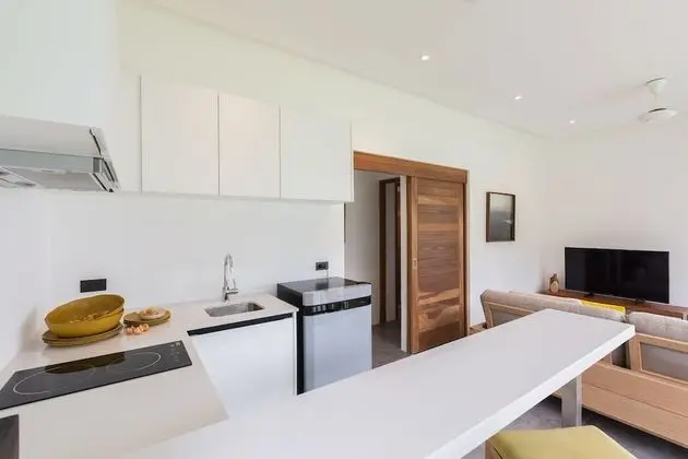 Six Bedrooms Villa