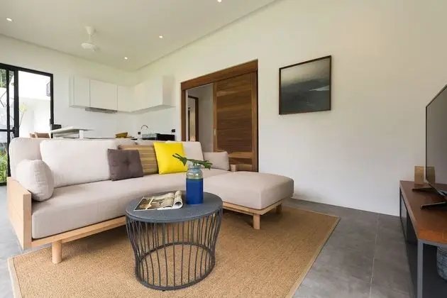 Six Bedrooms Villa