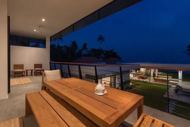 Six Bedrooms Villa