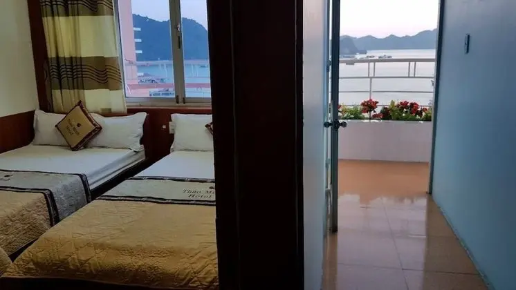 City Tek Büyük Yataklı Oda
