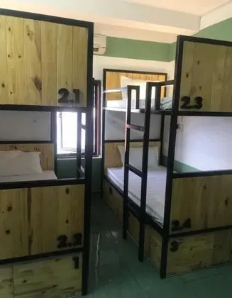 Ortak Ranzalı Oda, Sadece erkekler için