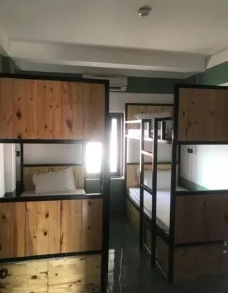 Ortak Ranzalı Oda, Sadece erkekler için
