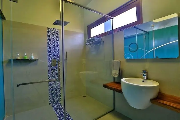 Deluxe Tek Büyük Yataklı Oda, 1 Yatak Odası, Deniz Manzaralı, Okyanusa Sıfır