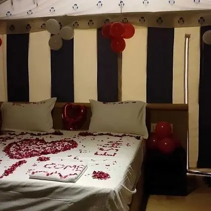Luxury Çadır, 1 En Büyük (King) Boy Yatak