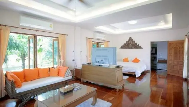 Villa, Nehir Manzaralı (River View Villa)