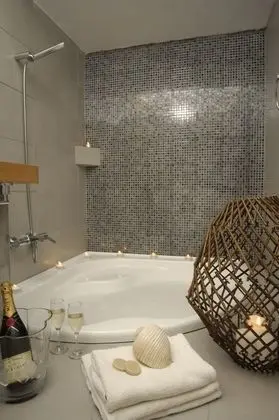 Classic Tek Büyük veya İki Ayrı Yataklı Oda, Bahçe Manzaralı